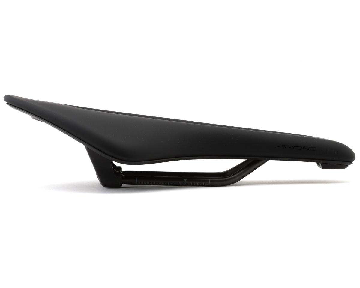 fizik Vento Arione R3 (Black) (Kium Rails) (145mm)