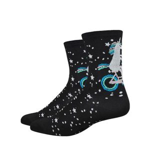 DeFeet Women’s Aireator 4″ Sock (Unicorn) (M)