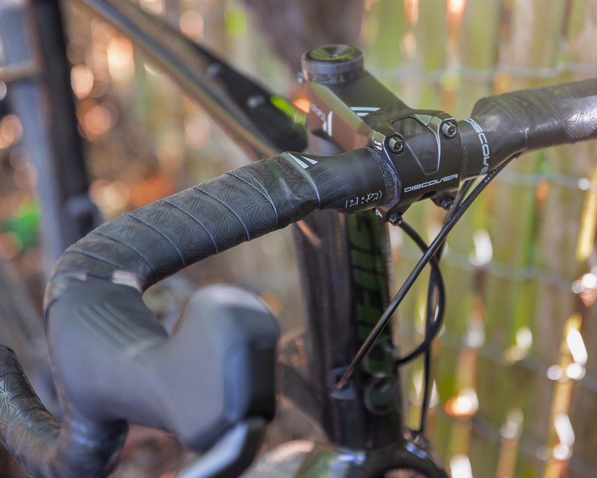 PRO Discover Aero Carbon Gravel Handlebar (Black) (31.8mm) (Carbon) (40cm) (12° Flare)