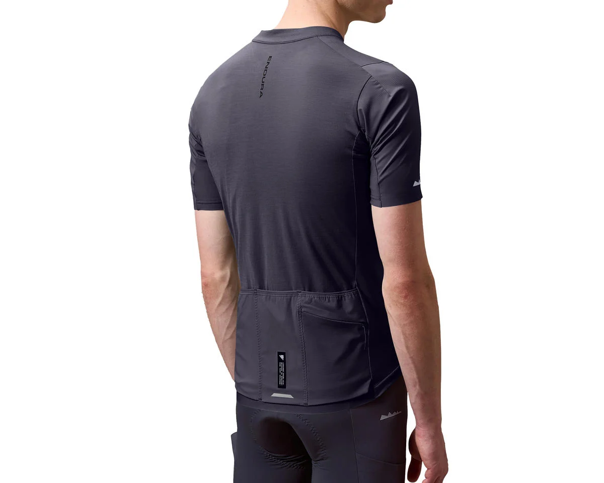 Endura AllTrack Ride Short Sleeve Jersey (Carbon Grey) (L)