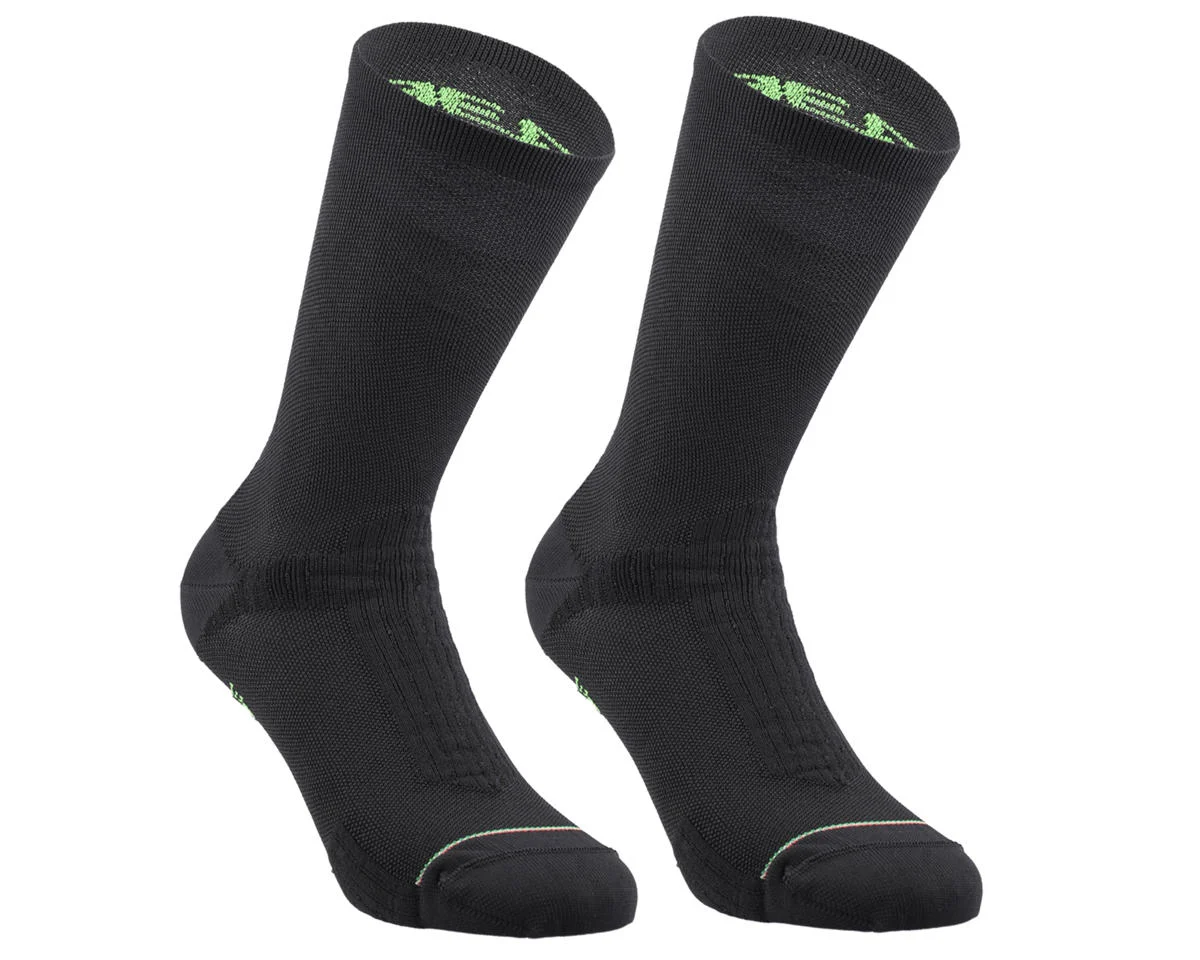 Q36.5 Adventure Insulation 20 Socks (Black) (36-39)